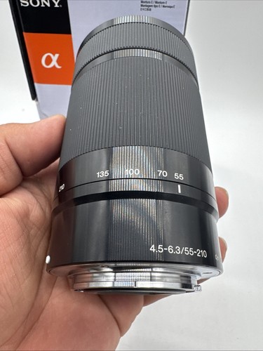 Lente Sony E 55-210 mm f/4,5-6,3 OSS negra SEL55210B con caja original - Imagen 17 de 19