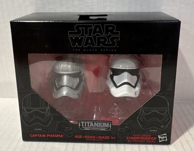 Hasbro Star Wars Titanio Serie #02 Capitano Phasma