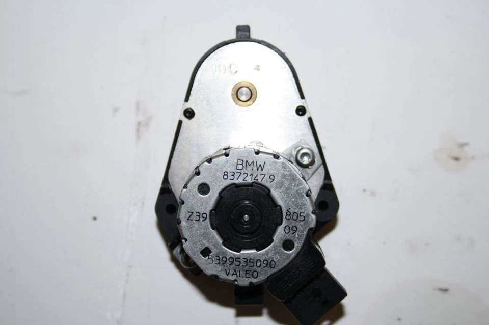 Stellmotor Heizung BMW 528i 5er E39 83721479 VALEO 06-1998 — 第 2/3 张图片