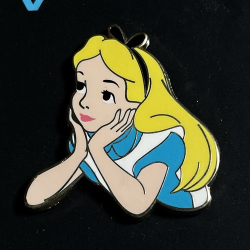 Disney Acme Hot Art Alice Hands on Chin LE 200 Pin Alice in Wonderland GG1 - Picture 2 of 2