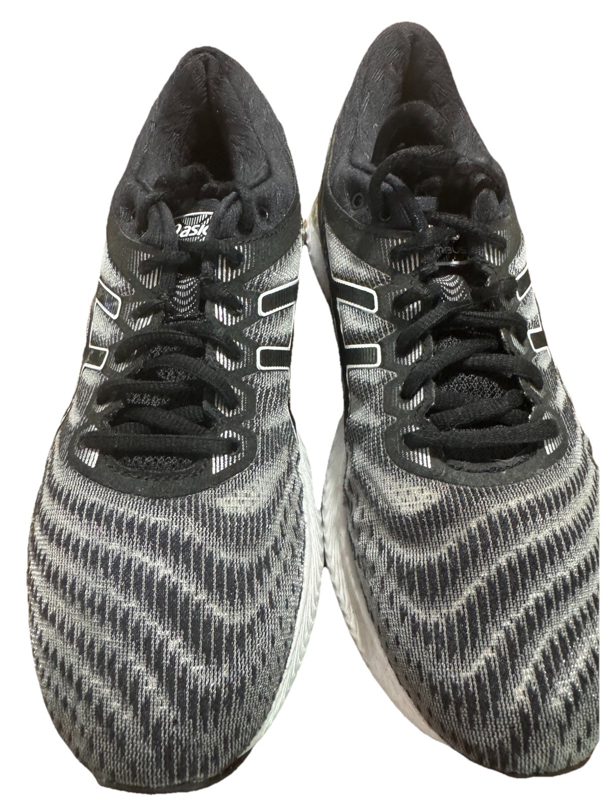 Asics Gel-Nimbus 22 Black White Running Shoes  Women's Size 8.5 1012A587