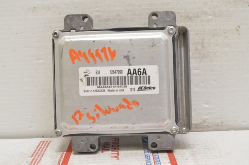 2010-2013 Chevrolet Silverado 12647990 Engine Control Module Unit Ecm E67 024 - Picture 2 of 4