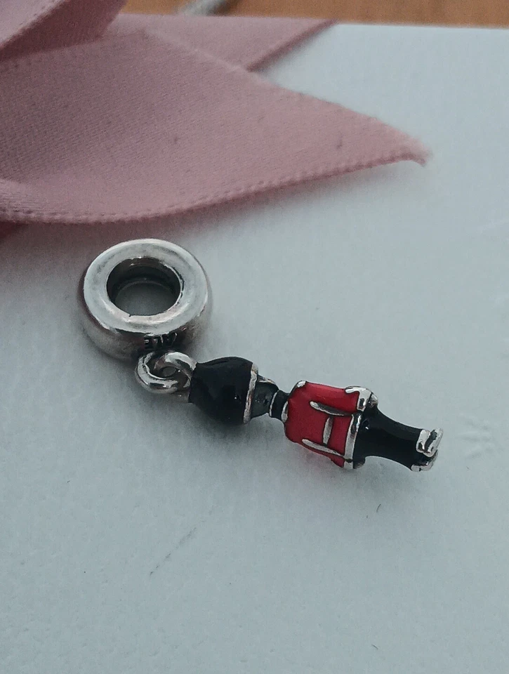 Retired Pandora Soldier Guard Charm VGC Buckingham Palace London Queen King Rare - Image 3 of 4