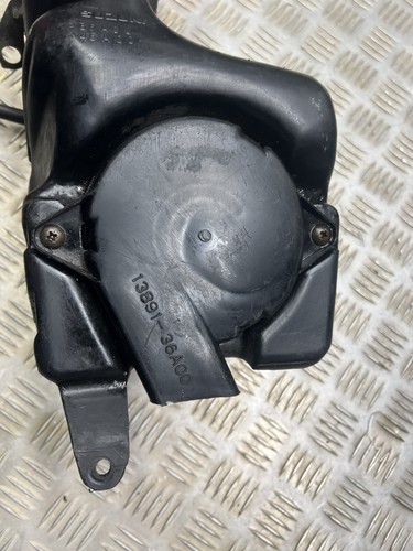 Suzuki RG125 Gamma Airbox Air Box RG 125 - 第 3/8 張圖片