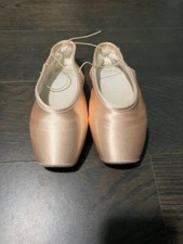 Gaynor Minden Pink Satin Classic Fit Pointe Shoes, Size 5