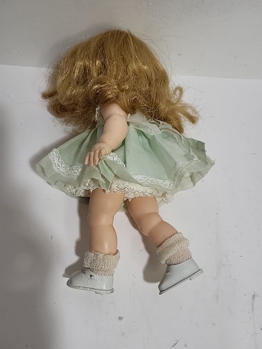 VOGUE VTG "LITTLIEST ANGEL" TAGGED GREEN EYED BLONDE 11" FASHION DOLL - Picture 8 of 9