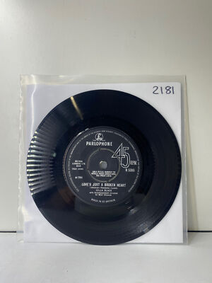 Love's Just A Broke Heart / Yesterday by Cilla Black  Single 7  Vinyl