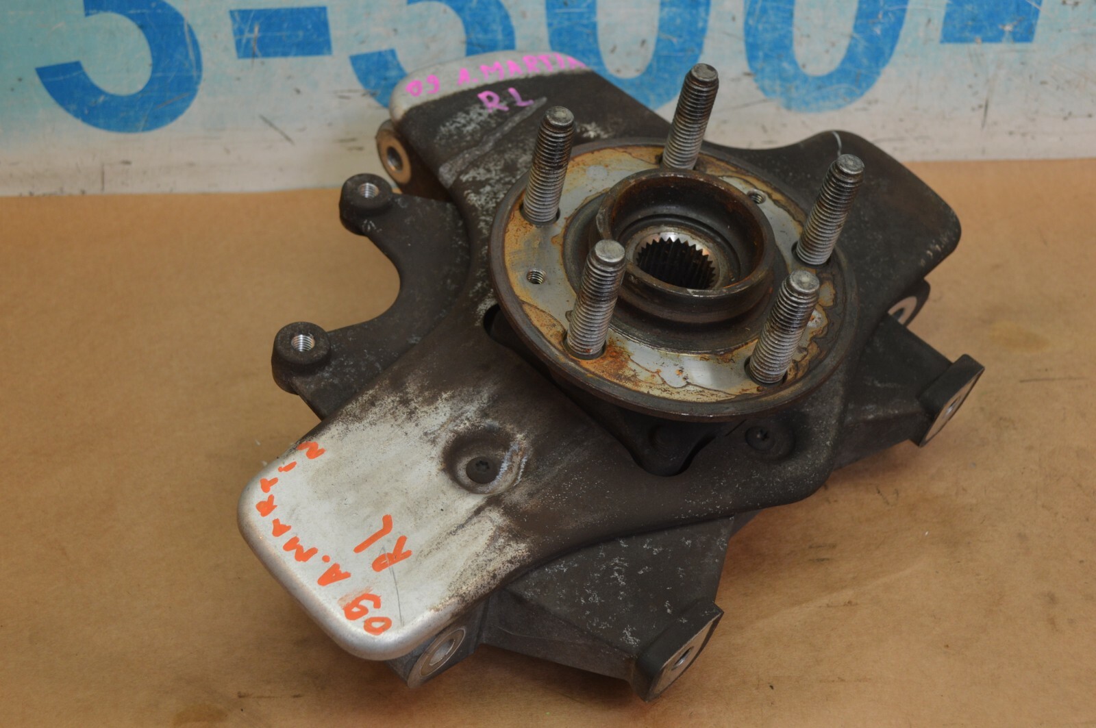 2009 ASTON MARTIN VANTAGE V8 REAR LEFT DRIVER SIDE SPINDLE KNUCKLE HUB BEARING