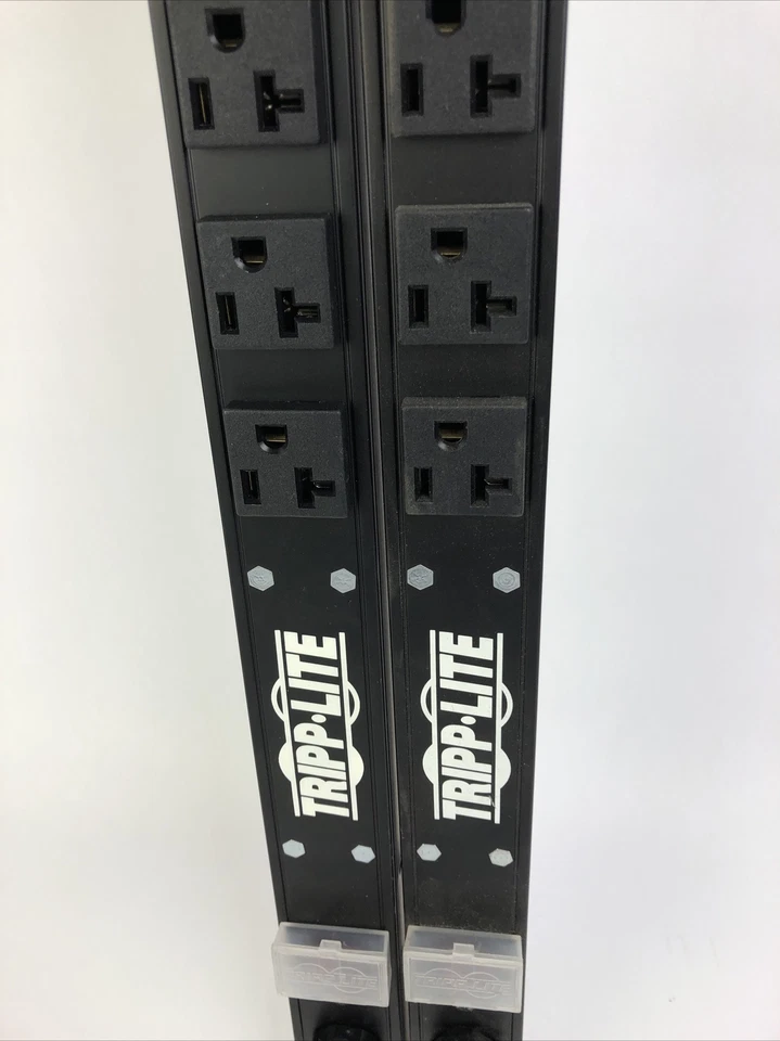 LOT of 2  Tripp Lite PDU Metered 120V 20A 28 Outlet PDUMV20- NEEDS CORD LOOK - Image 4 of 4