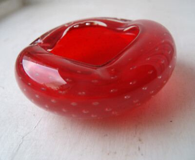 kleiner Aschenbecher, Glas, rot, Murano, 60er Jahre