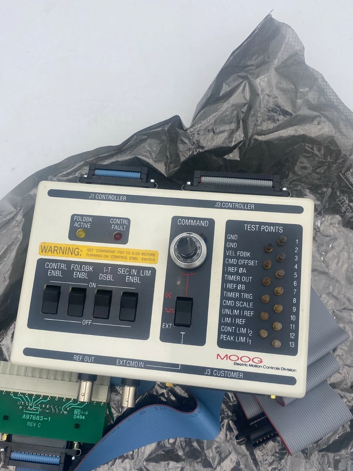 MOOG 155-002 Controller Electric Motion Controls Division Servo Controller - Image 2 of 4