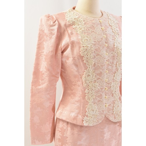 80s Vtg Lanz Pink Brocade Skirt Suit with Lace Trim and Pearl Button Blouse 8 - Picture 4 of 5
