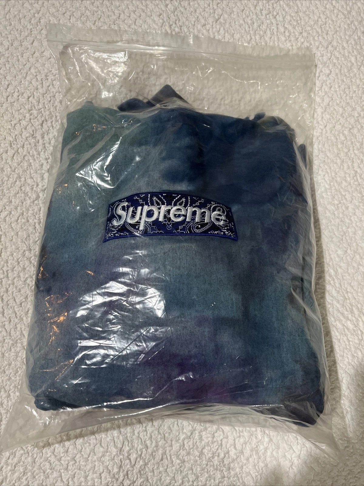 Sweat à capuche colorant cravate gris bruyère boîte Supreme Bandana taille X Large flambant neuf