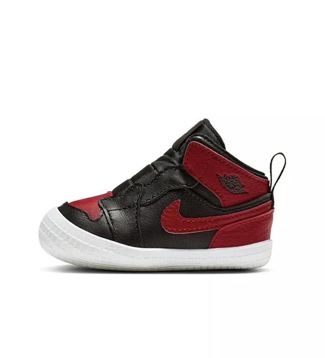 Nike crib shop trainers
