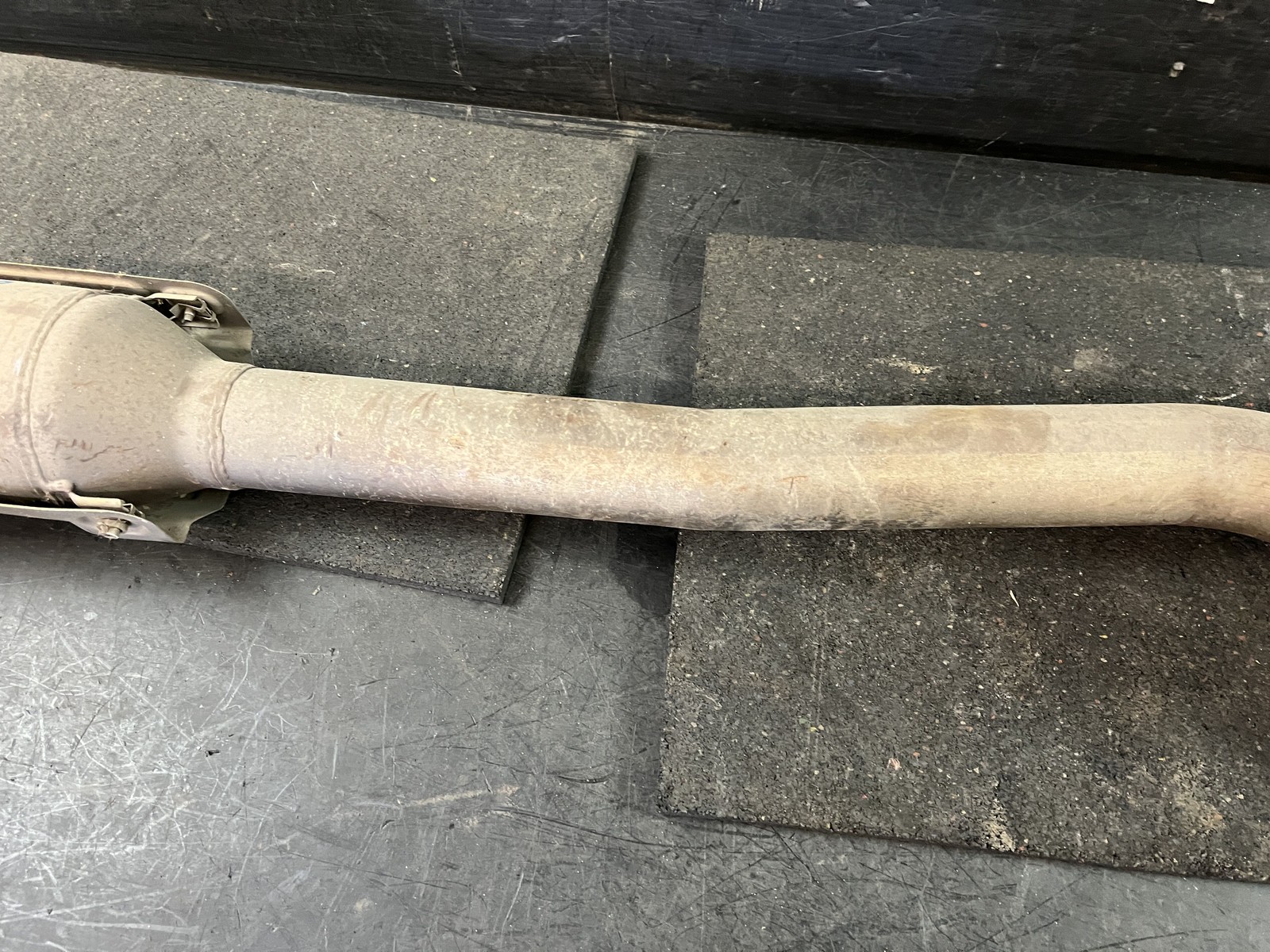 03-12 BENTLEY CONTINENTAL 6.0 MIDDLE EXHAUST DOWN PIPE TAIL PIPE 3W8254450A