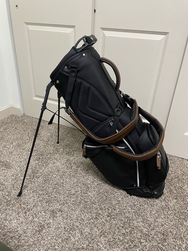 Aston Martin Callaway Golf Bag Genuine Brand New In Box
