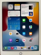 White Apple iPad Air 2 - great condition 