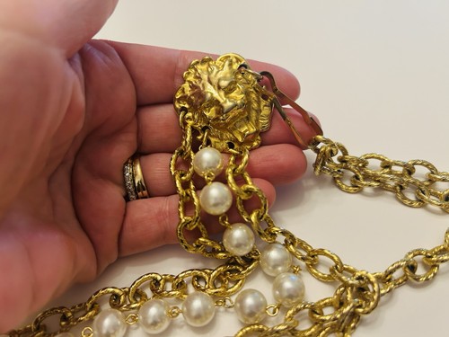 Vintage Small Lions Head Chain Belt Faux Pearl Clips Multi Strand - Picture 3 of 3