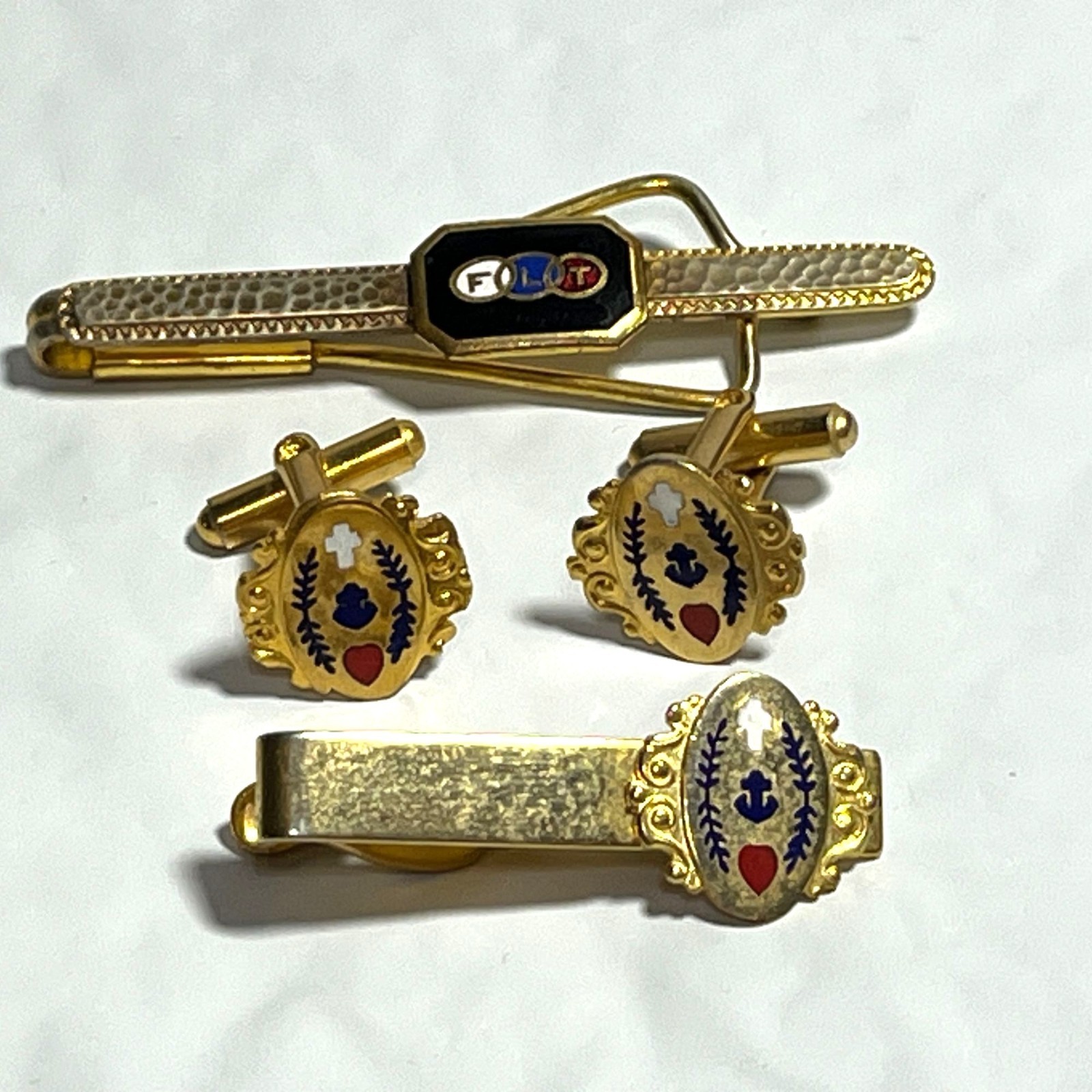 Vintage Goldtone Odd Fellows FLT IOOF Cufflinks Tie Clips Set