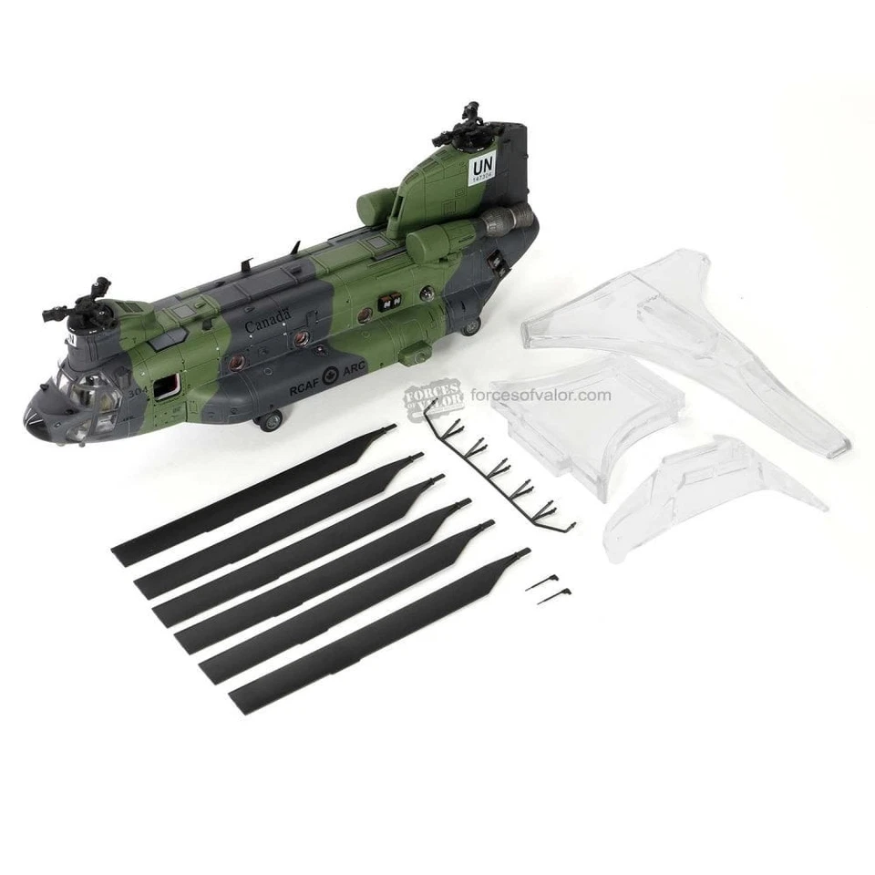 Forces of Valor 1:72 Chinook CH-47F RCAF (Valkyrie Nose Art) 450 Tactical  Sqn - Image 4 of 4