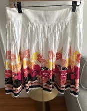 Cottagecore White Floral Pleated Skirt Size 10P Summer Coquette Whimsical Cotton