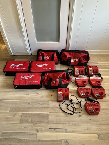 Milwaukee Chargers/Carrying Bags