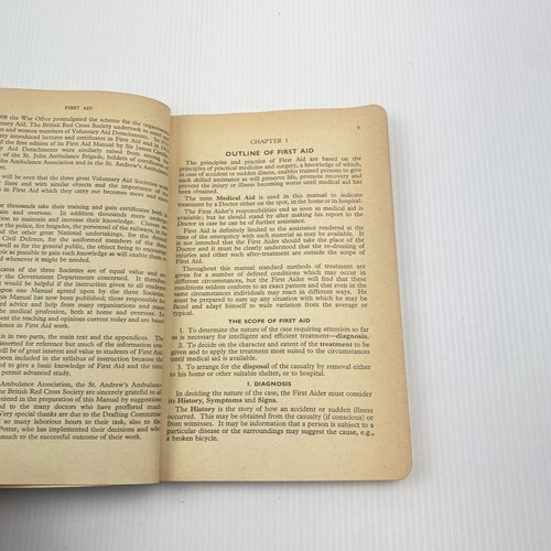 Vintage First Aid Manual St John/St Andrew's/ Red Cross/Ambulance 1958 1st Ed - Picture 13 of 20