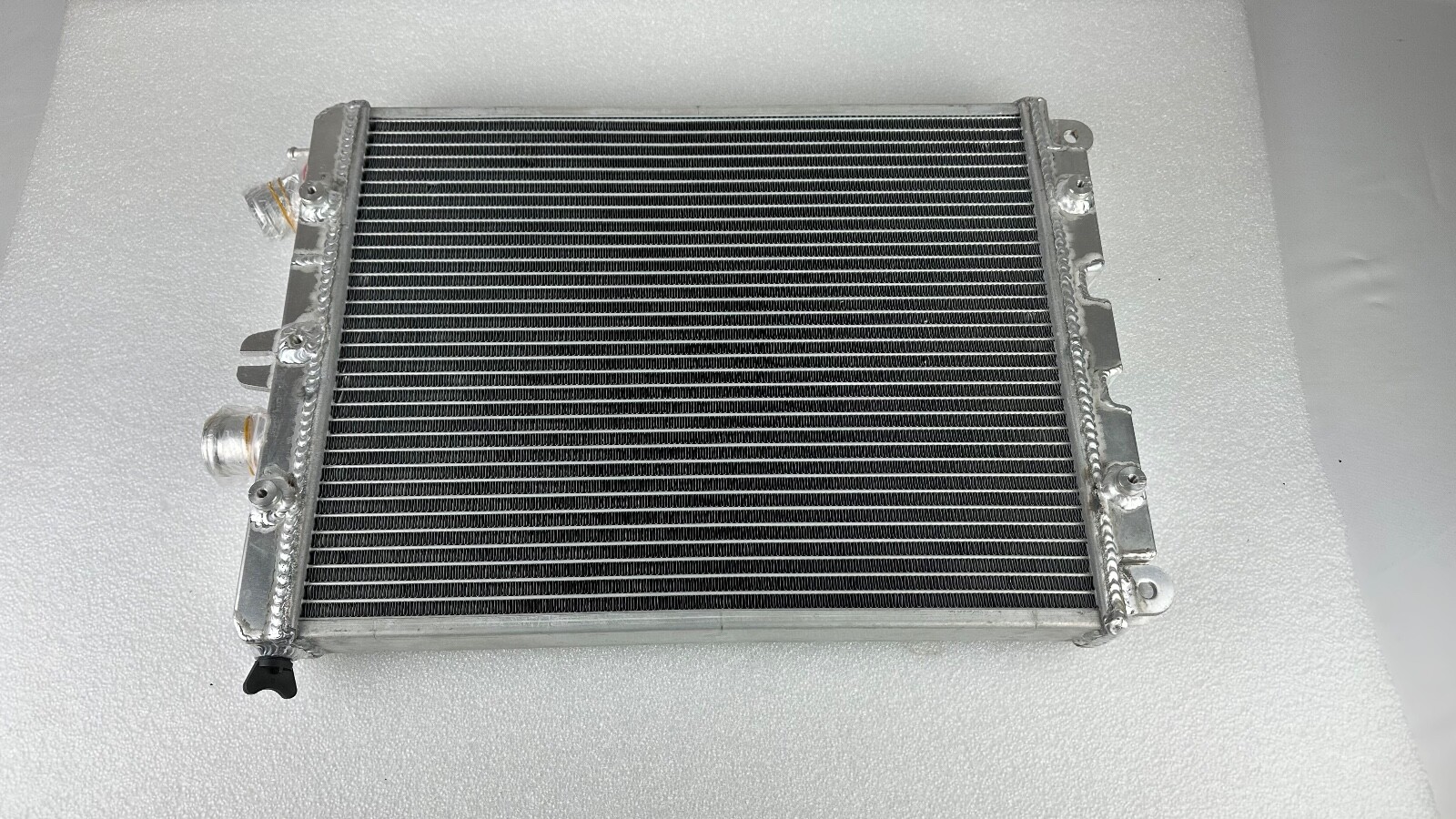 3ROW Radiator For Ferrari 430 F430 Scuderia Spider Coupe 16M L&R O/Sensor 194078