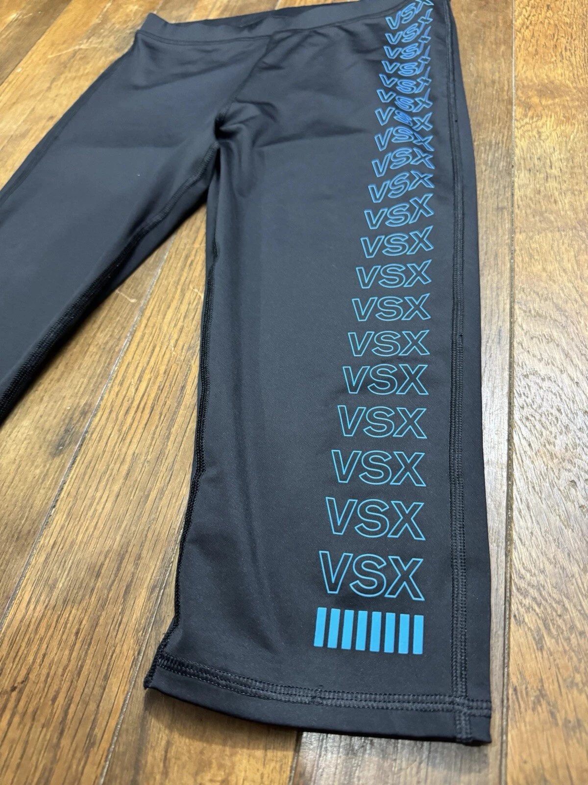 victoria-secret-vs cropped logo athletic leggings