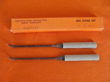 NOS SUPERIOR HONE CORPORATION  STYLE A HONING STONE SET COARSE 11-10-150  11/16"