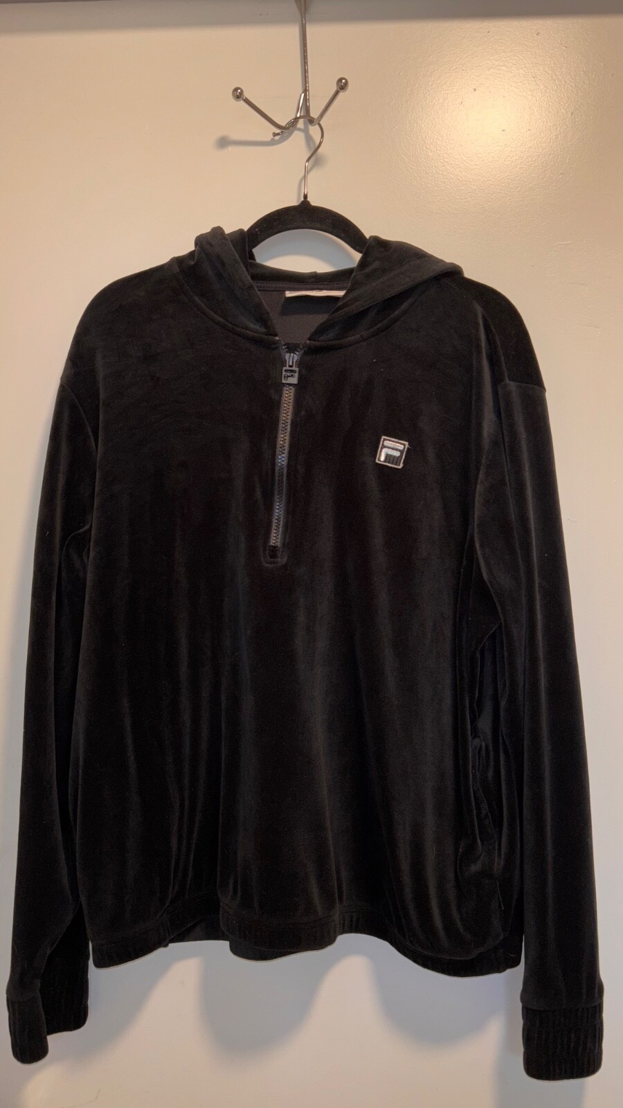 Vintage FILA donna felpa con cappuccio nero velluto pista giacca 1 4 zip morbida retrò