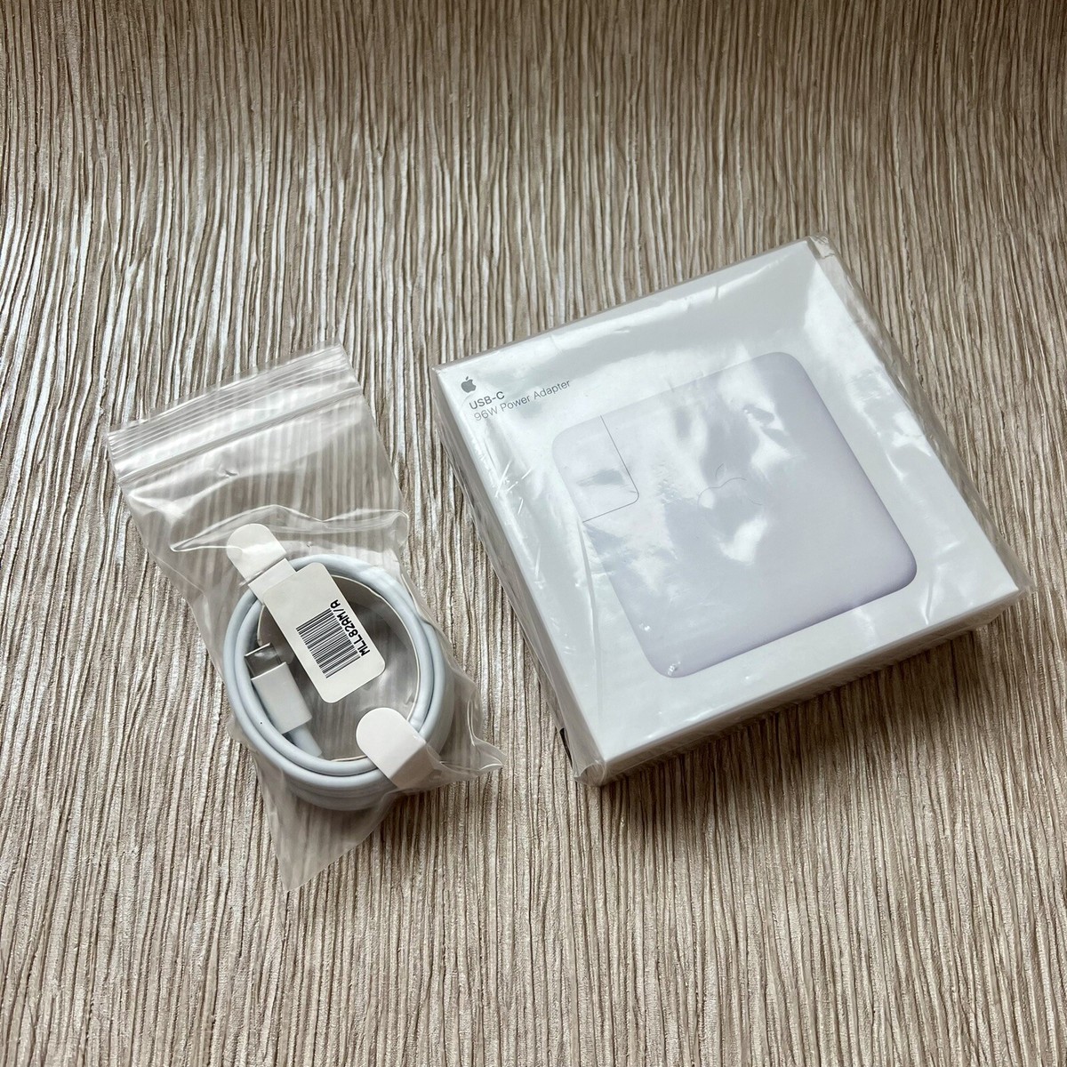 新品未開封】純正品 Apple 96w USB-C電源アダプタMX0J2AMA