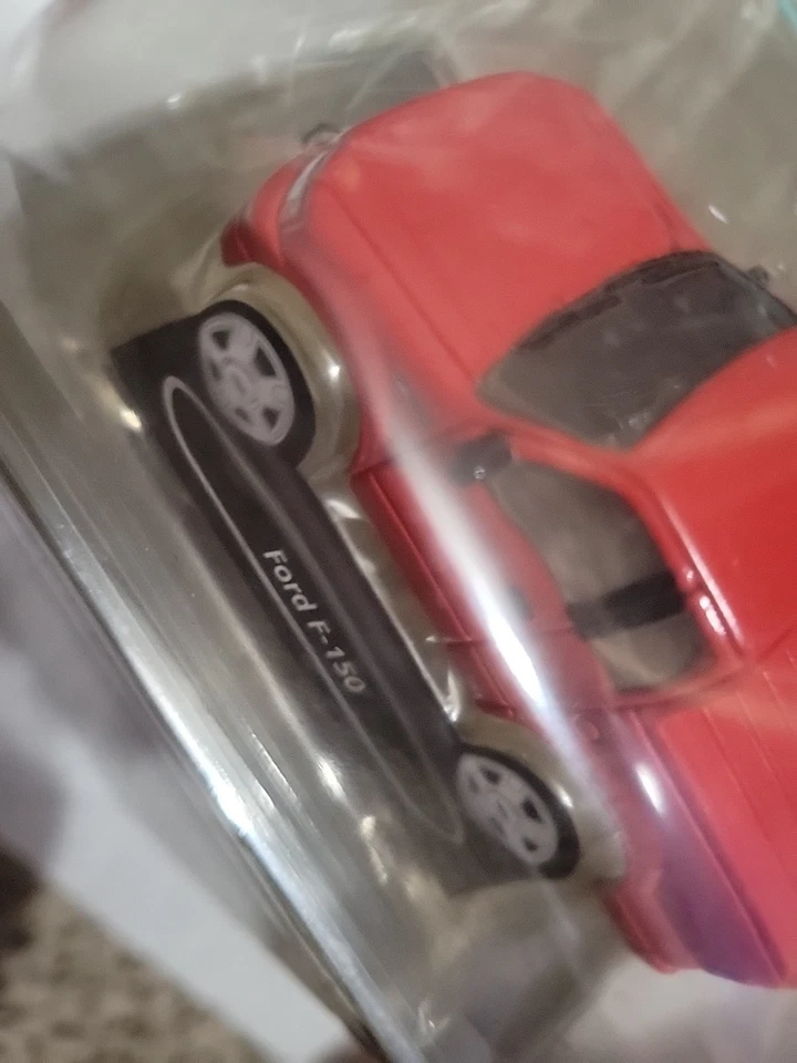 Zip Zaps Micro RC Ford F150 Red DD14 - Image 2 of 3