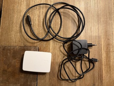 Raspberry Pi 5 8GB RAM + Netzteil + Micro-HDMI-Adapter + Gehäuse