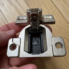 1 Blum COMPACT 110 Hinge 30.310-11.02 Nickel w/130.110-01.23 Plate 1/2" OL