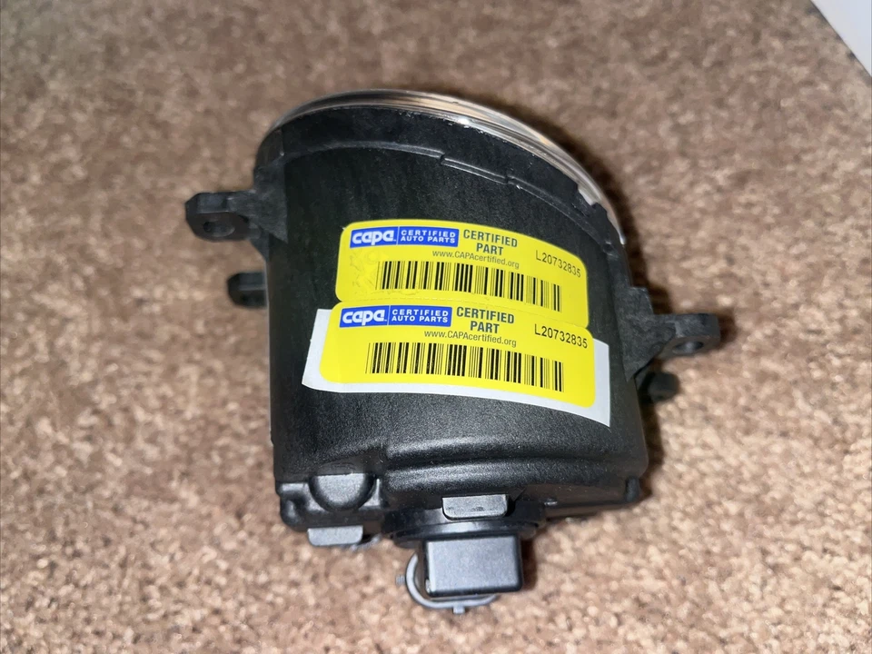 2007-2014 Toyota Camry/Hybrid/Yaris Passenger Fog Lamp - Image 3 of 4