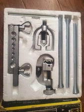 NOS 7-PC FLARING TOOL KIT Tubing Cutter, Bending Tubes TAIWAN NEW box bad shape