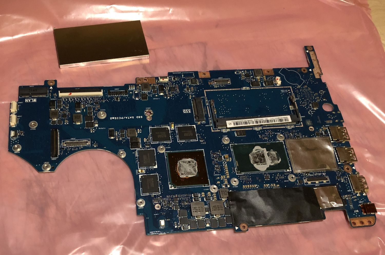 Asus Q534UX Intel Core i7-7500U 2.70GHz Motherboard GTX 950M 60NB0CE0-MB3312