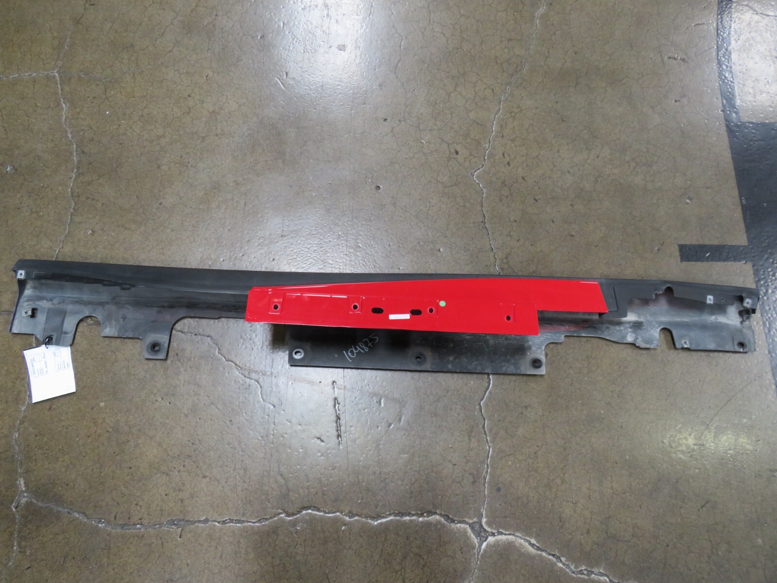 Ferrari Portofino, LH, Left, Rocker Panel Moulding, Dmg, Used, P/N 88825710