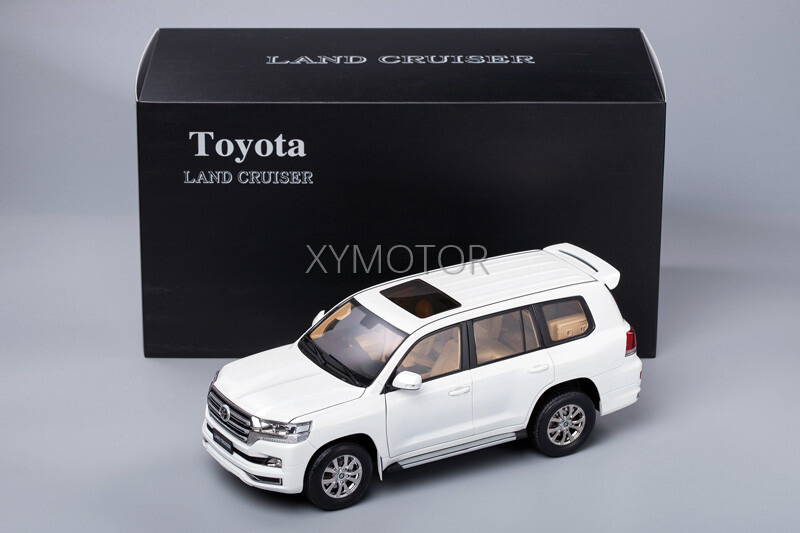 1:18 KengFai Toyota Land Cruiser LC200 GX.R V6 Diecast Car Model