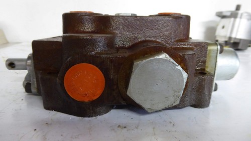 Cross 136250 2 Spool Control Valve - Picture 7 of 12