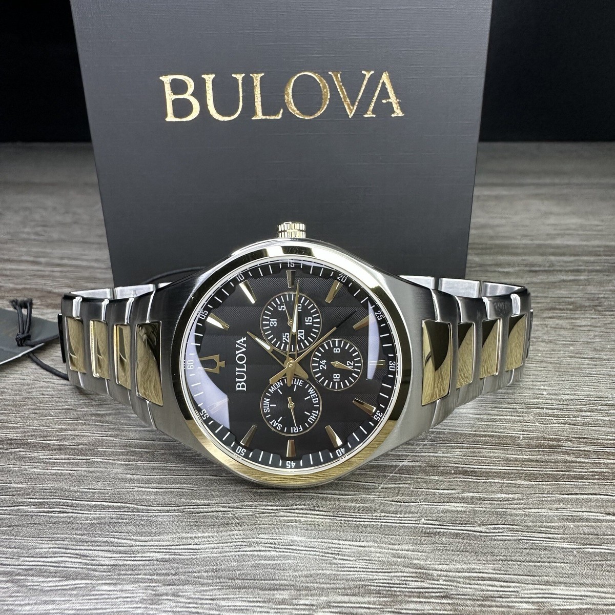 NEW✓DAY DATE✓ Bulova Classic Two-Tone Silver And Gold