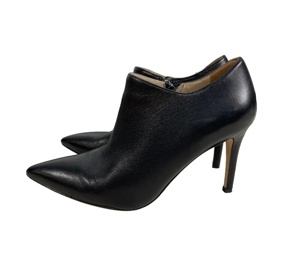 Botines Via Spiga para mujer de cuero negro con punta en punta talla 6,5 M Foto 2 de 4