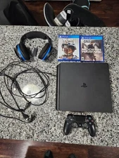 Playstation 4 slim 1tb With Wireless Headset, 2 Games