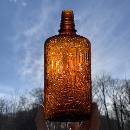 FANCY WHISKEY EMBOSSED BOURBON DELUXE ANTIQUE ALCOHOL BOTTLE VINTAGE SPIDER WEB