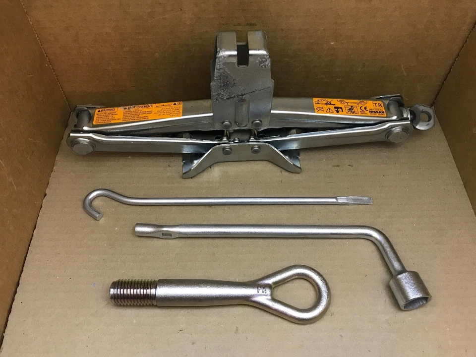 Nissan Rogue 2008-2013 neumático de repuesto de emergencia gato de tijera 99550 Eq56C OEM Foto 2 de 3