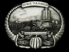 UB03110 NOS VINTAGE 1986  IOWA FARMER  COMMEMORATIVE PEWTER BELT BUCKLE