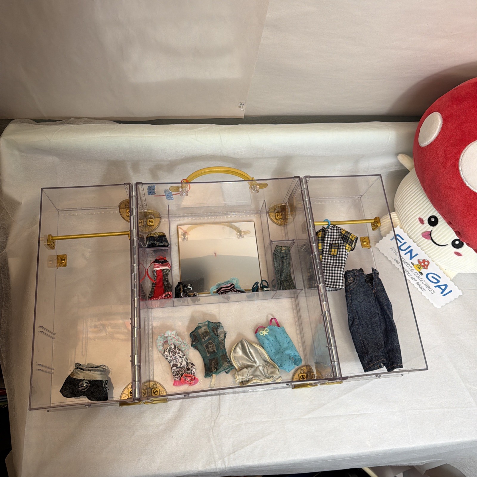 W/ Miscellaneous Clothes & Shoes