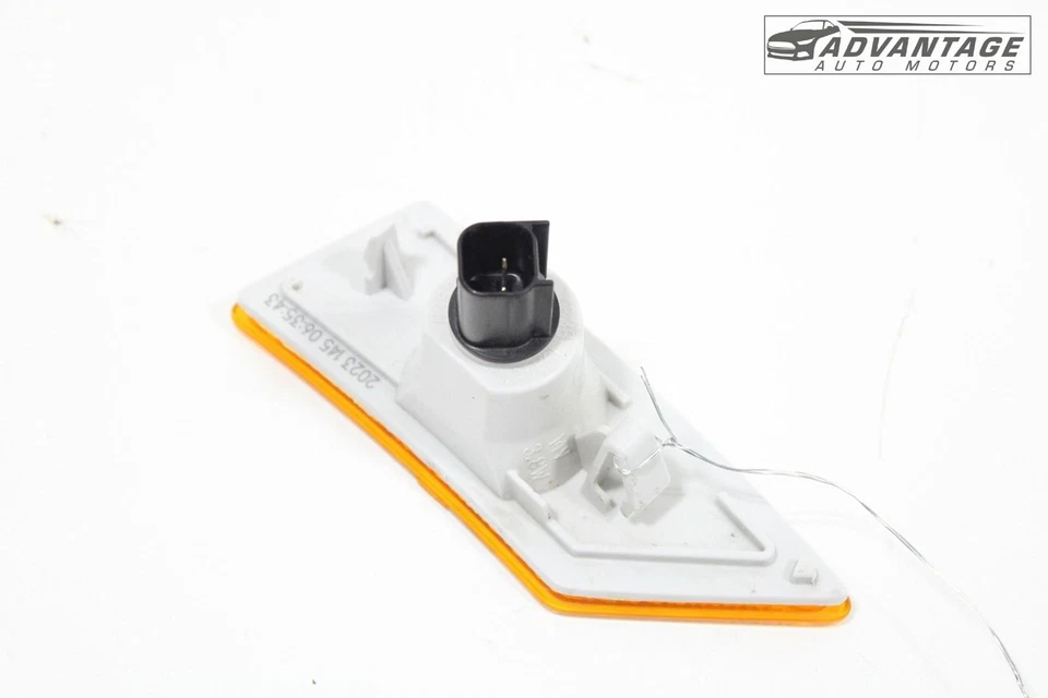 2019-2023 FORD RANGER FRONT BUMPER LEFT DRIVER SIDE MARKER LIGHT LAMP OEM - Image 4 of 4