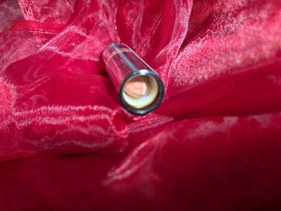 Revlon Super Lustrous Lipstick 205 Champagne On Ice, NEU